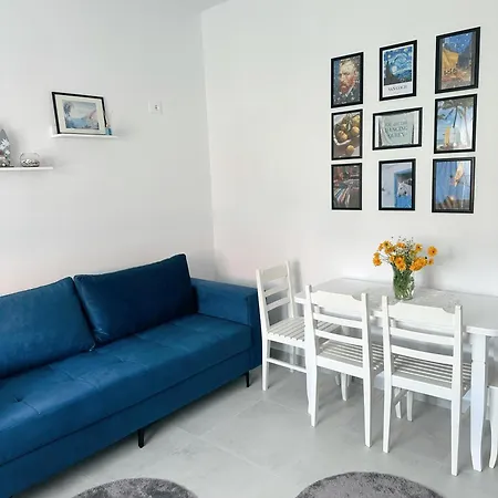 Js House 4 Appartement
