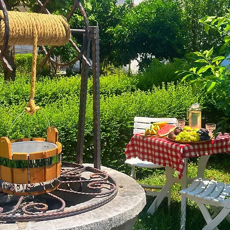 Js House 4 דירה שקודר