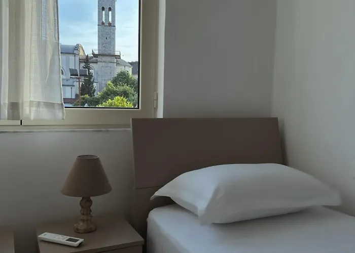 Js House 4 דירה *